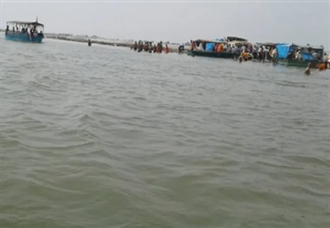 संभल: माघ पूर्णिमा पर गंगा स्नान करने गए पांच लोग डूबे, दो की मौत, तीन को सकुशल बचाया