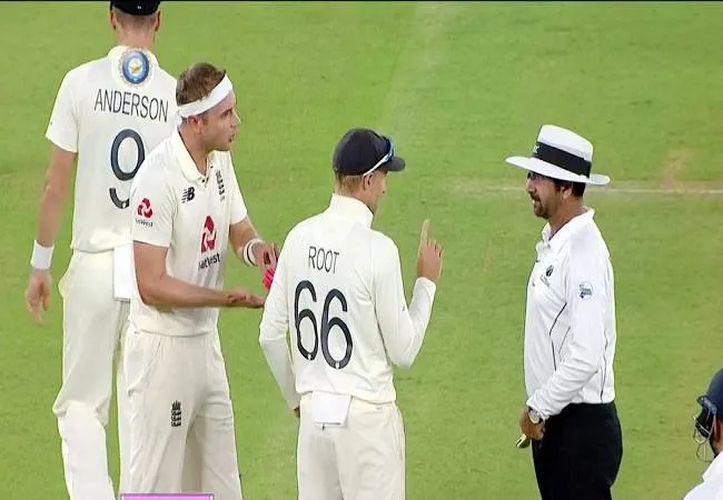 India Vs England : डे-नाइट टेस्ट में अंपायरिंग से नाखुश इंग्लैंड टीम, मैच रेफरी से की बात 