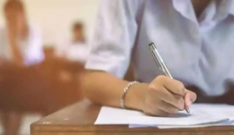 यूपी बोर्ड परीक्षा की तारीखों का ऐलान, 24 अप्रैल से होंगी हाईस्कूल और इंटरमीडिएट की परीक्षाएं