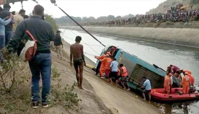 मप्र बस हादसा: बस चालक गिरफ्तार, हादसा होने का बाद से था फरार