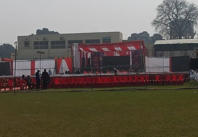 मुरादाबाद: वसंत महोत्सव में मैथिली ठाकुर के सुरों की आज बहेगी बयार