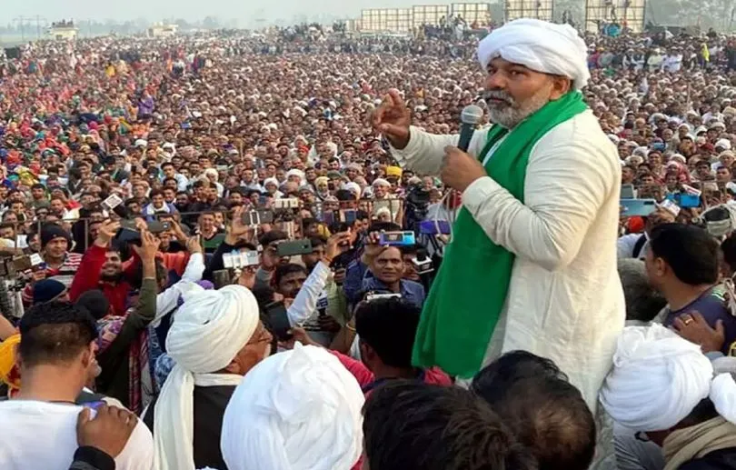 किसानों से टिकैत का आह्वान, ट्रैक्टरों में तेल भरवाकर रखें, कभी भी दिल्ली कूच करना पड़ सकता है