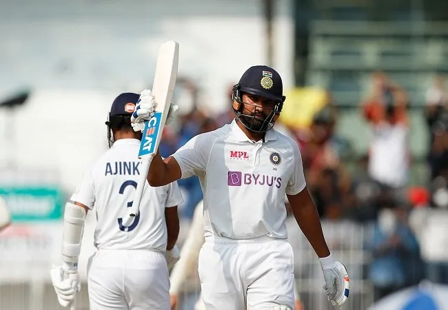 IND vs ENG : रोहित शर्मा ने जड़ा शतक तो पूर्व क्रिकेटरों ने सराहा, देखें ट्वीट्स