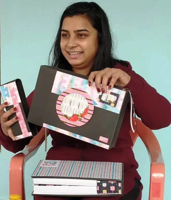 हल्द्वानी: रद्दी अखबार,गत्ते,पैकेजिंग मैटेरियल का ऐसा किया इस्तेमाल की अब देश के कोने-कोने से आ रहे आर्डर