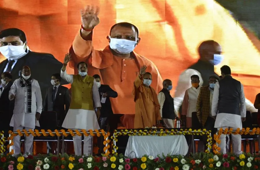 गोरखपुर को योगी की सौगात, 60.65 करोड़ की तीन परियोजनाओं का किया लोकार्पण व शिलान्यास