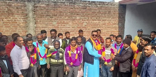 रुद्रपुर: कांग्रेस के समर्थकों ने थामा भाजपा का हाथ