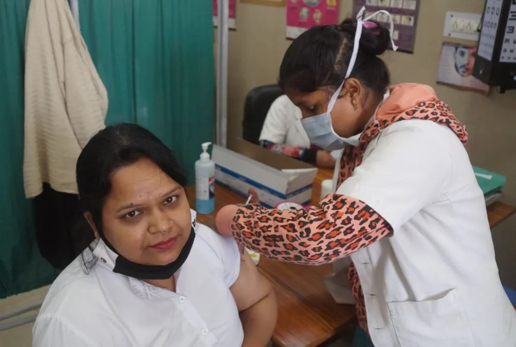 बरेली: स्वास्थ्य विभाग की मेहनत लाई रंग, 90 प्रतिशत टीकाकरण