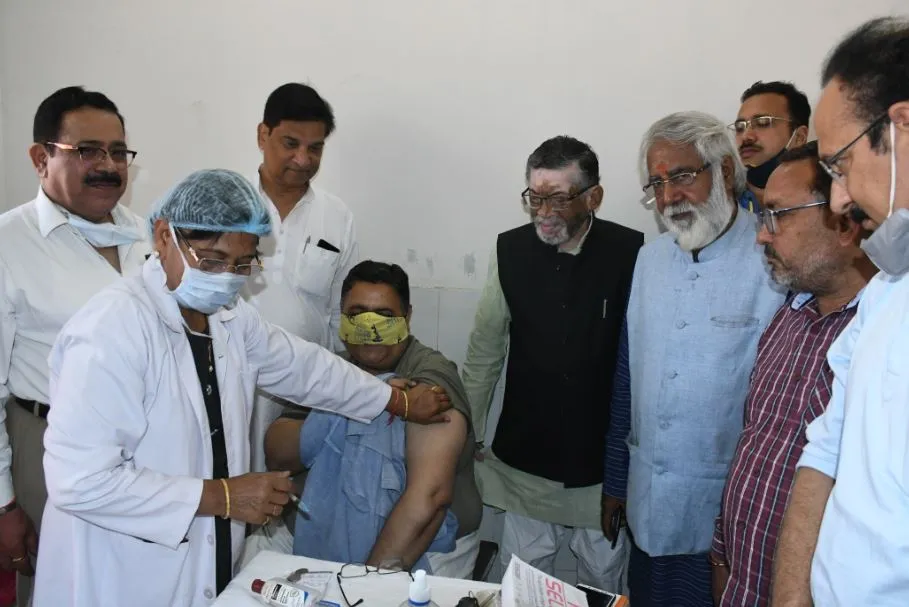 बरेली: वैक्सीनेशन का प्रतिशत बढ़ाने के लिए भाजपा नेताओं ने संभाली कमान