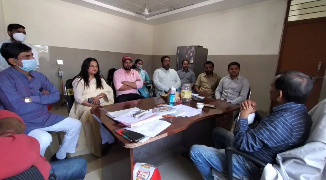 बरेली: ‘कोविड संक्रमण की दर काबू में आने तक सेवा हो बहाल ‘