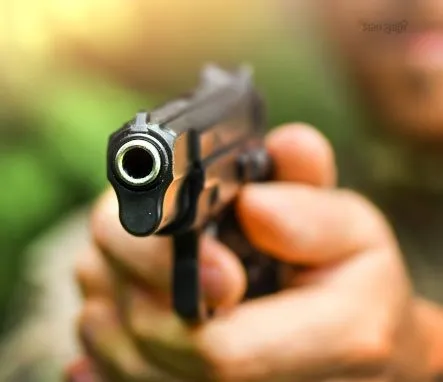 रुद्रपुर: सर पर मारी गोली, वकील पर शक की सुईं