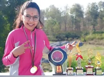 हल्द्वानी: ज्योति ने शिल्प कला में 12 देशों को पीछे छोड़ रचा इतिहास