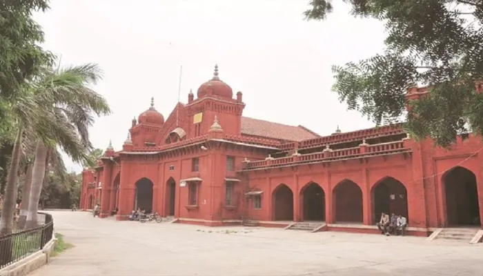 बरेली कॉलेज गबन मामला: दस्तावेजों पर सचिव के भी थे हस्ताक्षर
