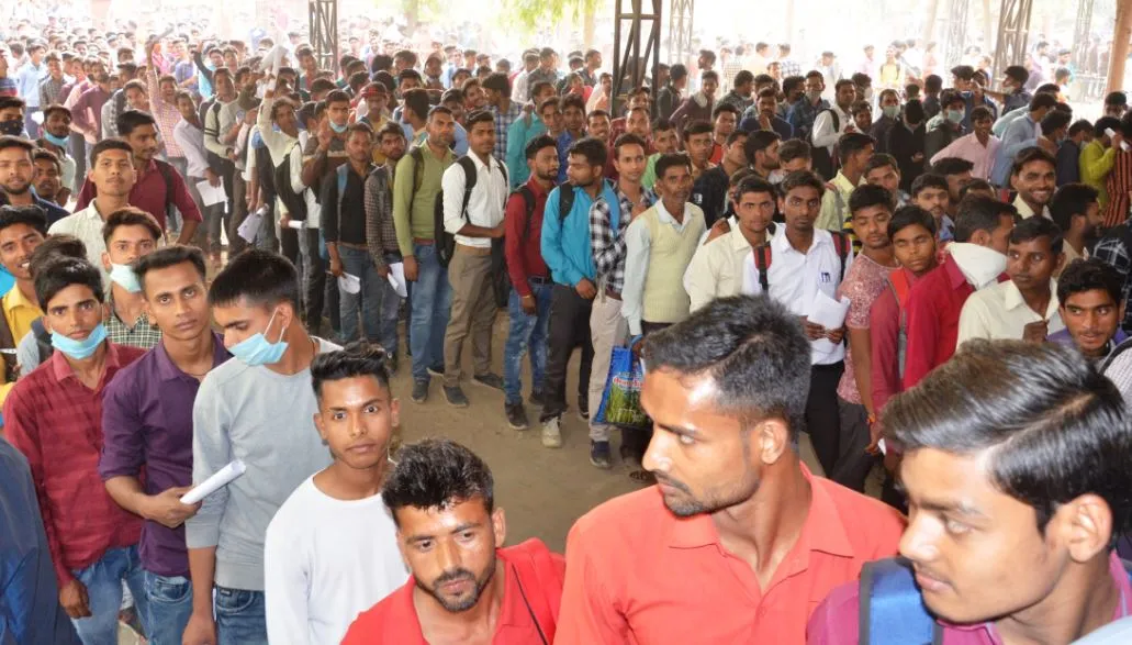 बरेली: प्राइवेट फार्म जमा करने को लेकर बढ़ी परेशानी, बरेली कॉलेज जा रहे हैं तो पहले पढ़ें ये खबर