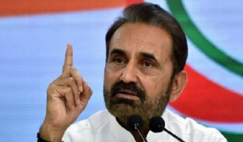 देश में कोरोना टीकाकरण की रफ्तार धीमी, 100 फीसदी टीकाकरण के लिए लगेंगे 18 साल: कांग्रेस