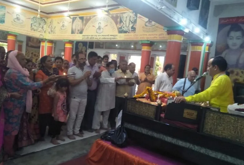 बरेली: बाल सखा से मिलकर द्वारिकाधीश नहीं रोक सके आंसू