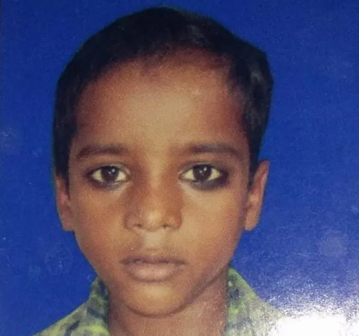 शाहजहांपुर: रोटावेटर में फंसकर कटा बालक, शव मिट्टी में दबाकर भागे आरोपी