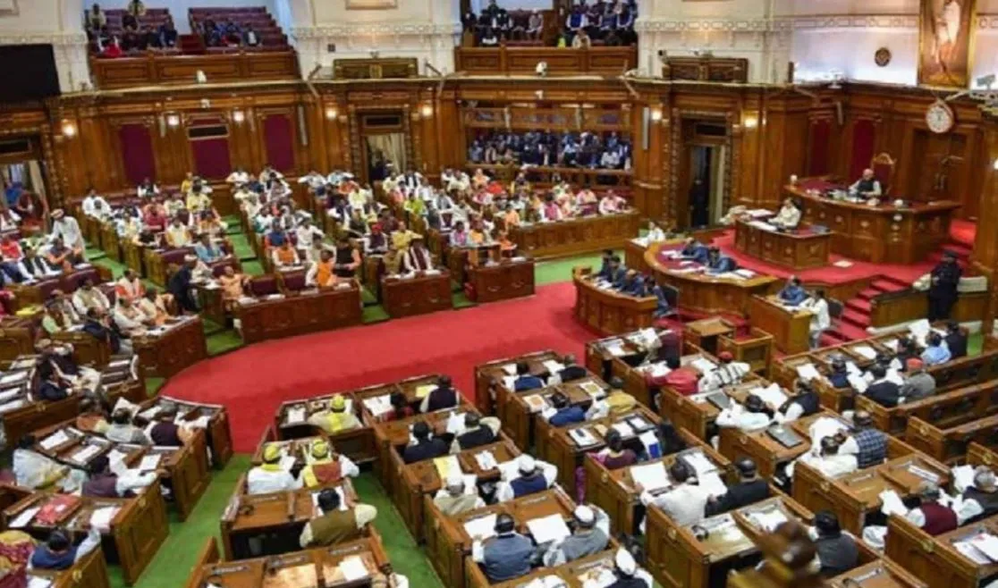 कानून-व्यवस्था के मुद्दे पर सपा सदस्यों ने किया सदन से बहिर्गमन