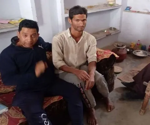 हल्द्वानी: तीन साल से लापता युवक बनारस के एक छोटे से गांव में शिक्षा की अलख जगाता मिला