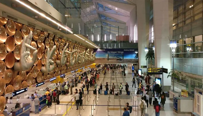 कोरोना वायरस: दिल्ली एयरपोर्ट पर दूसरे राज्यों से आने वाले यात्रियों की होगी रैंडम जांच