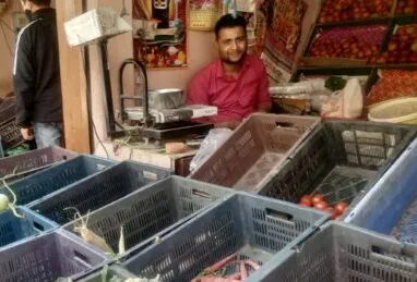 बागेश्वर: आवक हुई ठप, सब्जी के लिए तरसे लोग