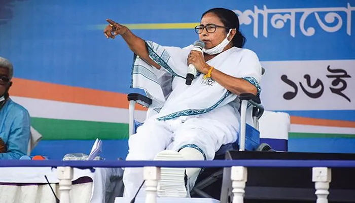 ममता का अमित शाह पर निशाना, पूछा- क्या भाजपा मुझे मारकर जीतना चाहती है चुनाव?