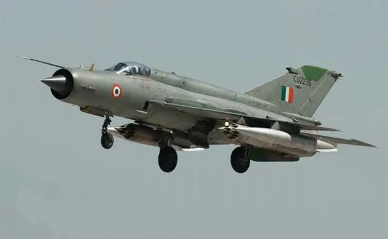 वायुसेना का लड़ाकू विमान मिग-21 दुर्घटनाग्रस्त, हादसे में ग्रुप कैप्टन की मौत