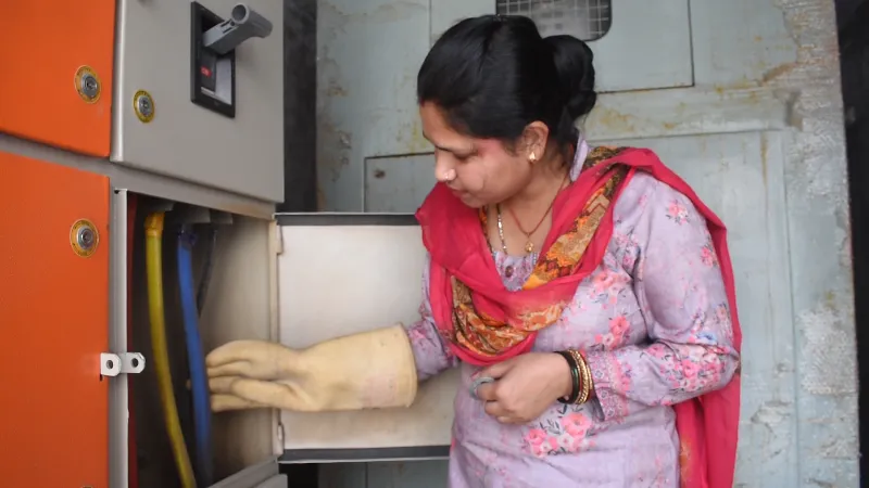 बरेली: मजबूत इरादों से महिला अस्पताल को रोशन कर रहीं मंपी