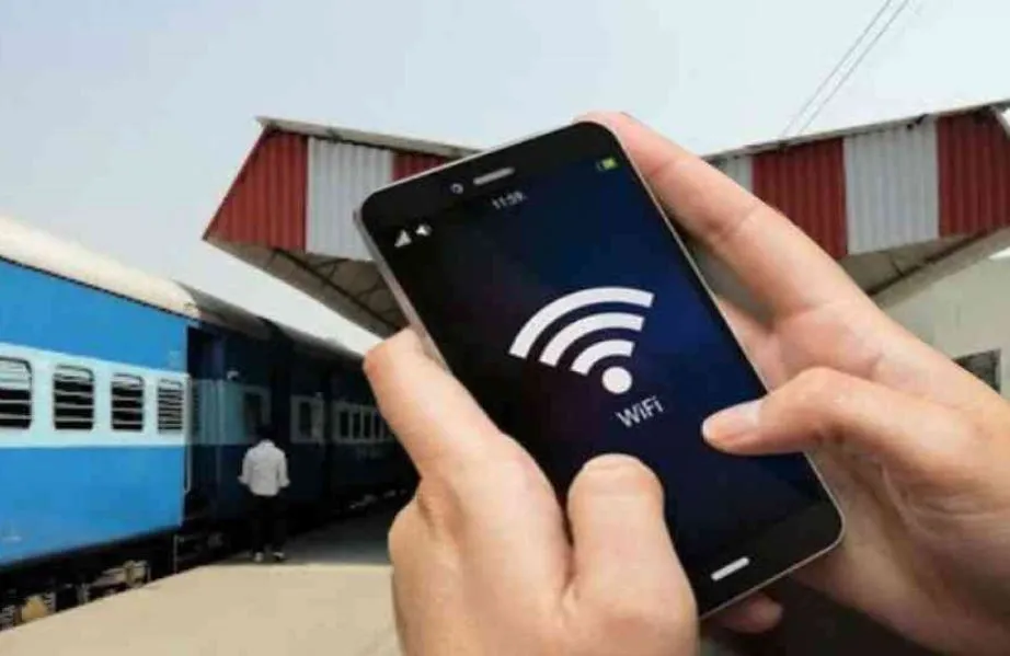 महिलाओं की सुरक्षा को रेलवे के नए दिशा-निर्देश, स्टेशन के वाईफाई से पोर्न डाउनलोड करने से रोकें