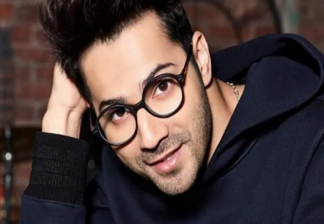 ओप्पो एफ सीरीज के ब्रांड एंबेसडर बने वरुण धवन, जल्द लॉन्च होगा F19 प्रो प्लस 5जी स्मार्टफोन