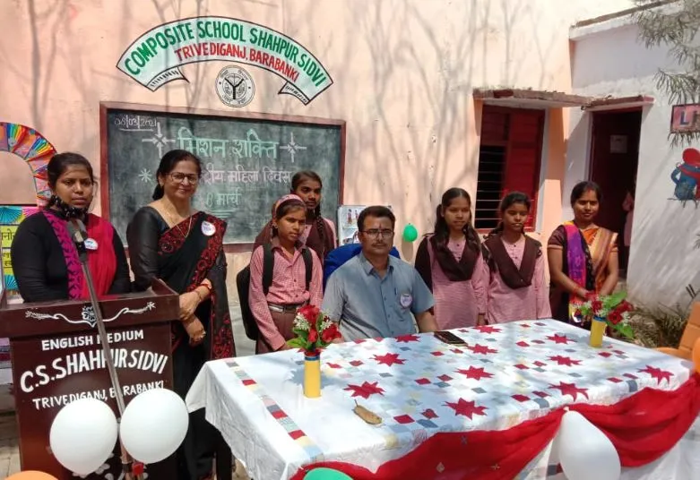 बाराबंकी: पांचवी की छात्रा साक्षी बनी एक दिन की प्रधानाध्यापिका