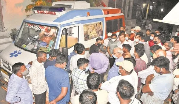 मुरादाबाद: मौत के नौ दिन बाद श्रीलंका से घर आया इंजीनियर का शव, परिजनों ने लगाया हत्या का आरोप