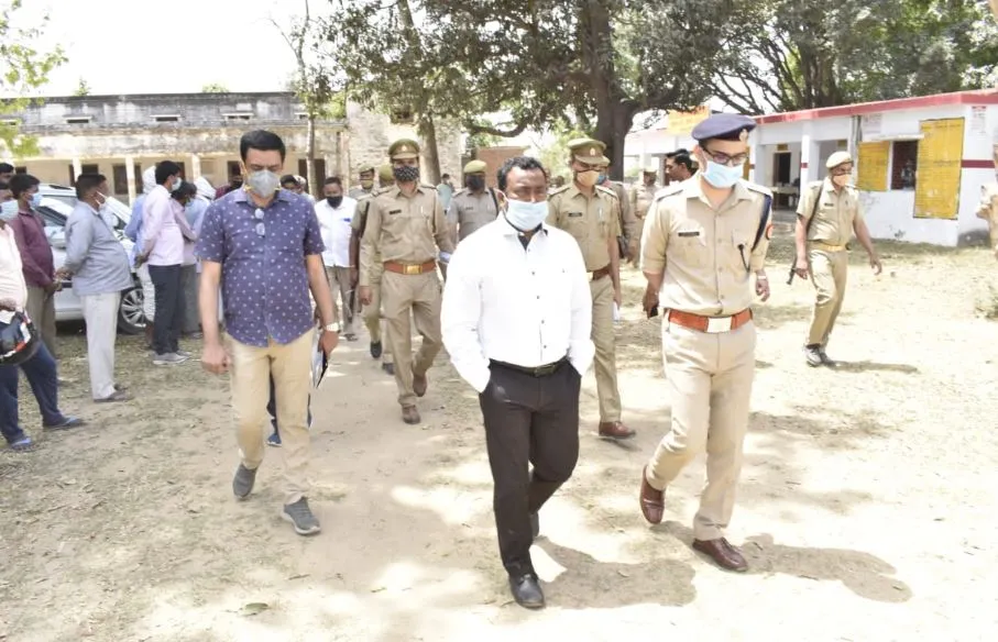 बरेली: पंचायत चुनाव- संवेदनशील गांवों में पुलिस की सख्ती