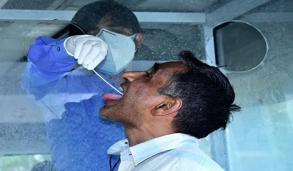 मुरादाबाद : दो अधिवक्ताओं सहित 16 ने तोड़ा दम, सीडीओ सहित 476 मिले नए संक्रमित