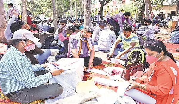 मुरादाबाद सदर समेत आठ ब्लाकों में मतदान आज, 17 जोन में बांटा गया जनपद
