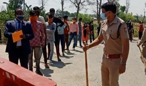बनबसा: निगेटिव रिपोर्ट दिखाने पर भी सात दिन का होम क्वारंटीन जरूरी