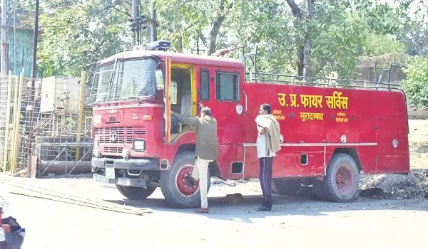 मुरादाबाद: गर्मी शुरू होते ही बढ़ गई हैं आगजनी की घटनायें, दमकल विभाग के पास आग बुझाने को नहीं पर्याप्त इंतजाम