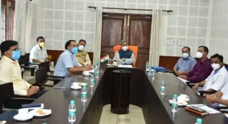 देहरादून: एकजुट कोशिशों से जीतेंगे कोविड से लङाई-मुख्यमंत्री तीरथ