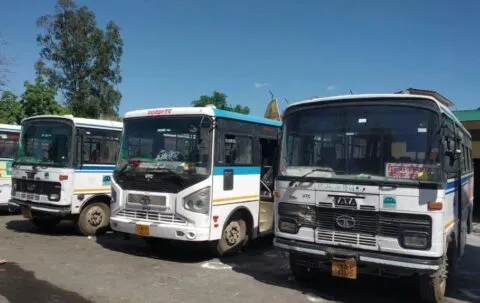 हल्द्वानी: रात्रि कर्फ्यू की वजह से दिल्ली की दस बसों पर लगी रोक, रोडवेज को लाखों का नुकसान