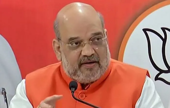 शाह ने राहुल और ममता पर साधा निशाना