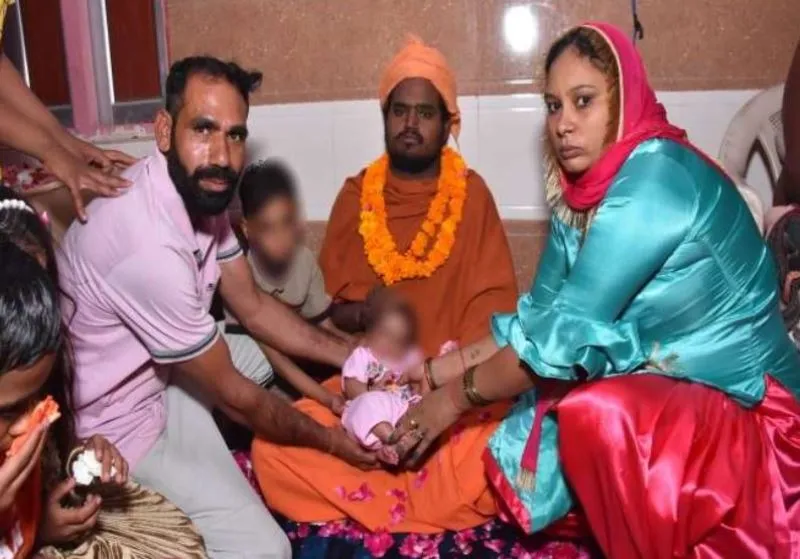 …जब माता-पिता ने अपने एक महीने के बच्‍चे को किया मंदिर में दान, जानिए पूरा मामला