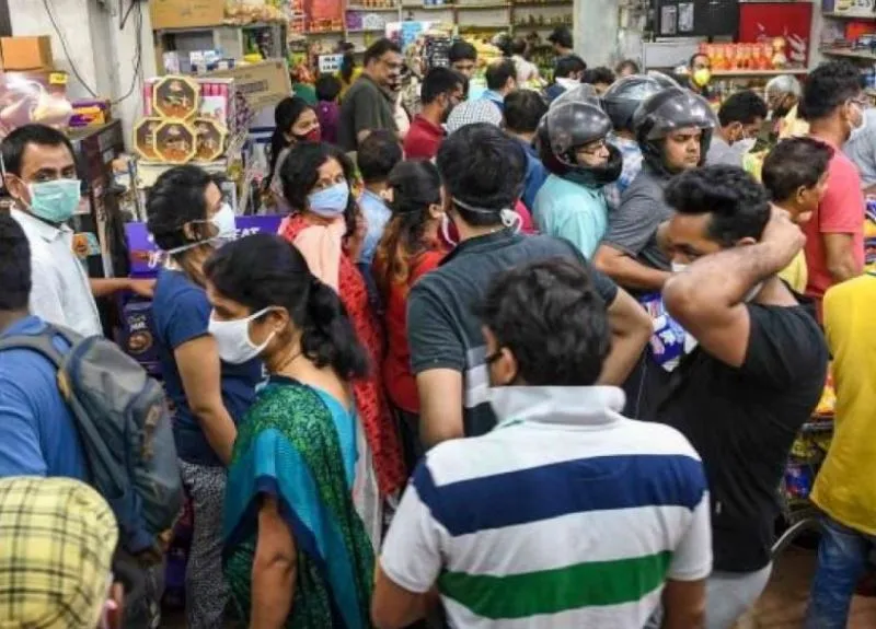 केंद्र ने कहा- घबराहट में खरीदारी न करें लोग, राज्यों को दिए ये जरूरी निर्देश