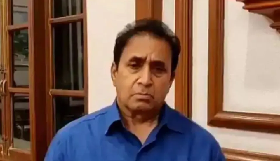 अनिल देशमुख की बढ़ीं मुश्किलें, सीबीआई टीम मुंबई पहुंची, प्राथमिक जांच दर्ज