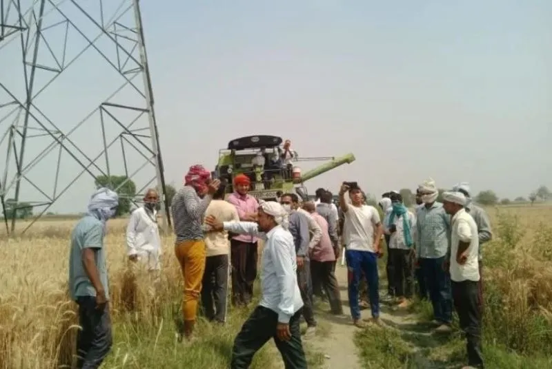 पांच दशक के सीमा विवाद में भिड़े यूपी-हरियाणा के किसान, फायरिंग और पथराव में एक की मौत