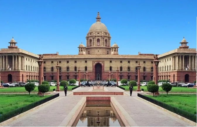 ऑक्सीजन कंटेनरों के आवागमन पर पाबंदी न लगायें राज्य: गृह मंत्रालय