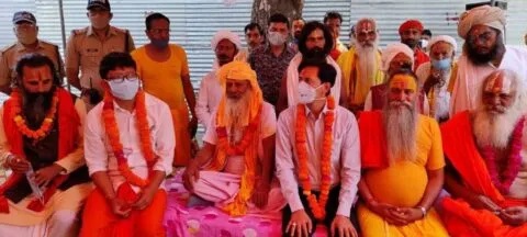 हरिद्वार: कुंभ मेले का समय से पहले समापन को लेकर निरंजनी अखाड़ा और बैरागी अखाड़े आए आमने-सामने