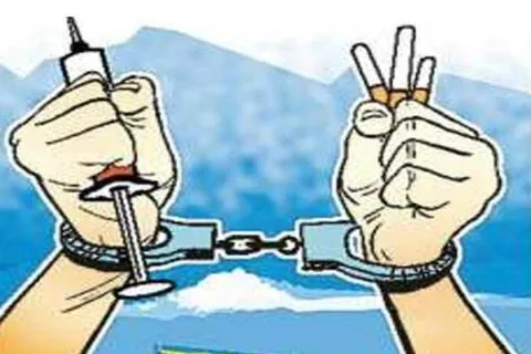 अल्मोड़ा: स्कूली बच्चों को बेचने जा रहा था स्मैक, गिरफ्तार 