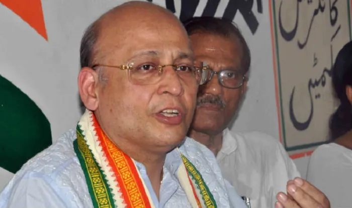 कांग्रेस ने उच्चतम न्यायालय के हस्तक्षेप को बताया गलत, पीएम केयर्स फंड पर भी साधा निशाना