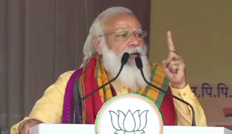 कूचबिहार हिंसा पर मोदी का ममता पर निशाना, कहा- वह बौखला गई हैं, इस स्तर पर उतर गई हैं