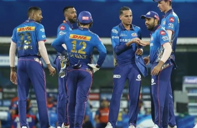 IPL 2021: जीती हुई बाजी हारा कोलकाता, मुंबई ने 10 रन से दी मात