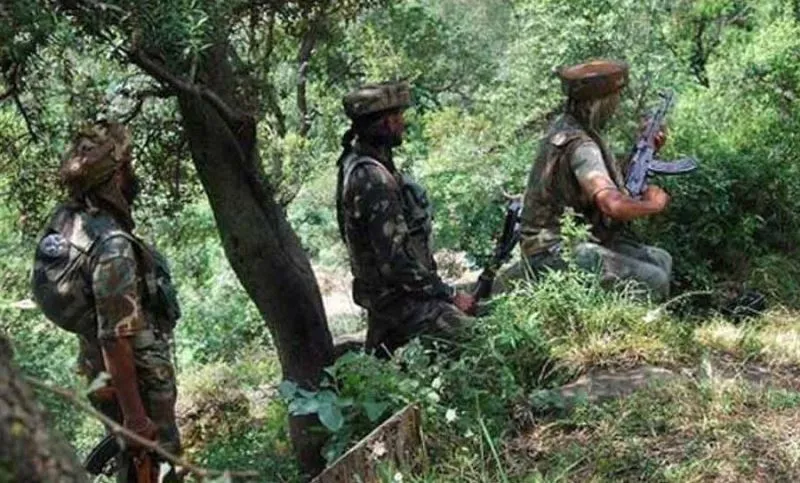 छत्तीसगढ़ में सुरक्षाबलों और नक्सलियों के बीच मुठभेड़, 5 जवान शहीद, 12 घायल
